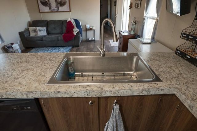 1096 County Road 447, Waelder, TX 78959