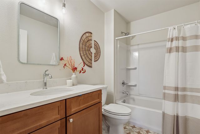 1010 24th Street, Des Moines, IA 50311