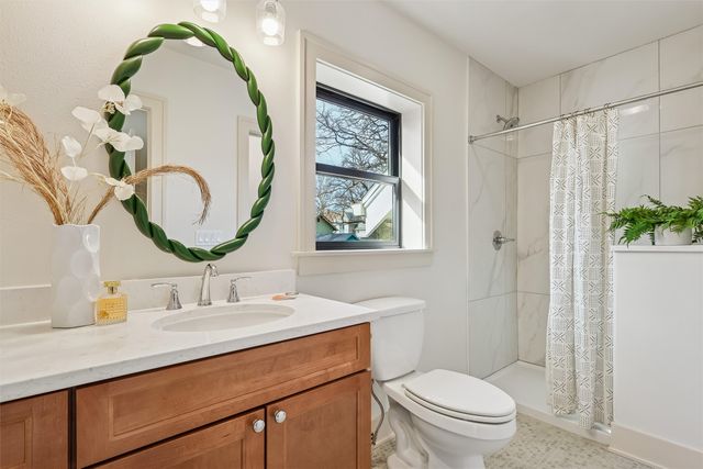 1010 24th Street, Des Moines, IA 50311