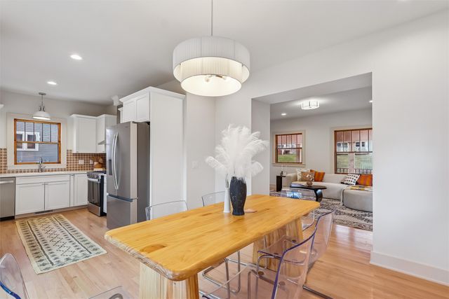 1010 24th Street, Des Moines, IA 50311