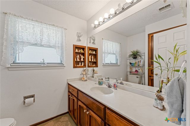 33171 Blanco Road, Bulverde, TX 78163