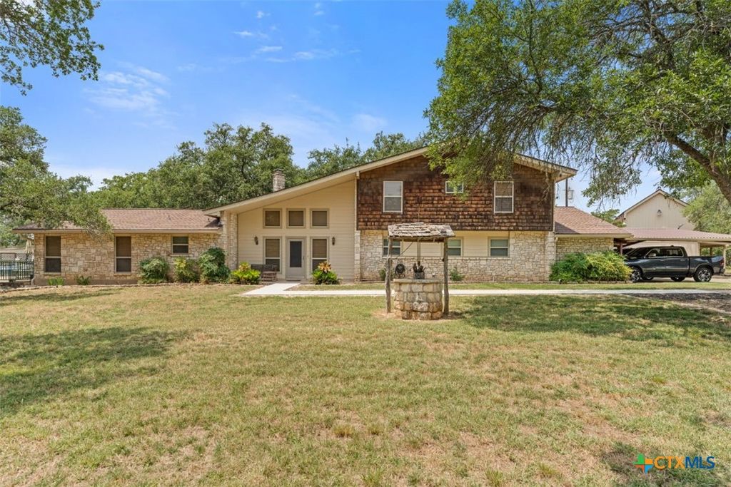33171 Blanco Road, Bulverde, TX 78163