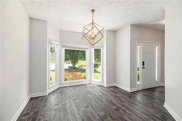 3774 Seasons NW Drive, Acworth, GA 30101