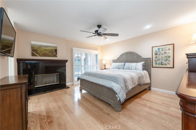 5477 Nestle Avenue 26, Tarzana, CA 91356