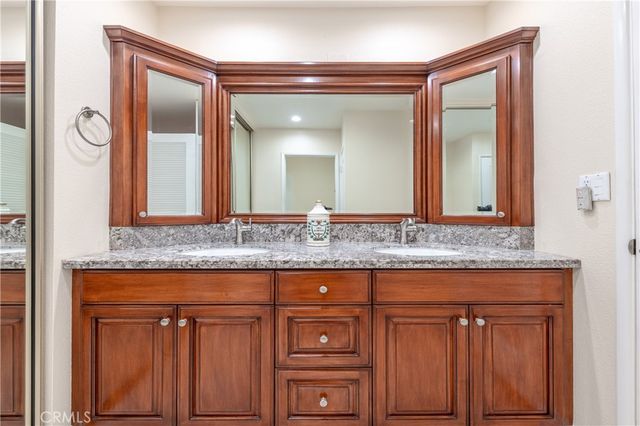 5477 Nestle Avenue 26, Tarzana, CA 91356