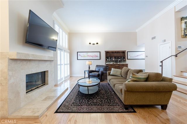 5477 Nestle Avenue 26, Tarzana, CA 91356