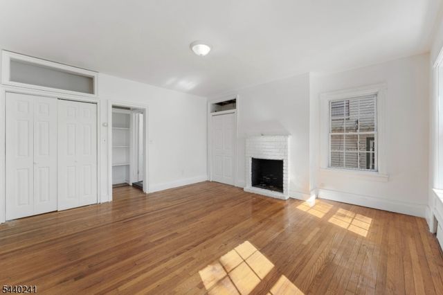 589 Westminster Ave, Elizabeth City, NJ 07208