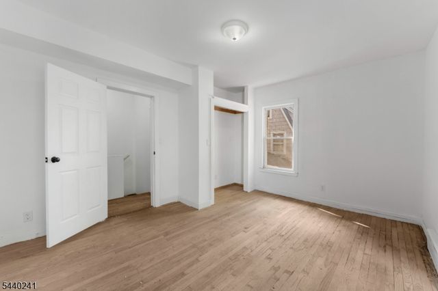 589 Westminster Ave, Elizabeth City, NJ 07208