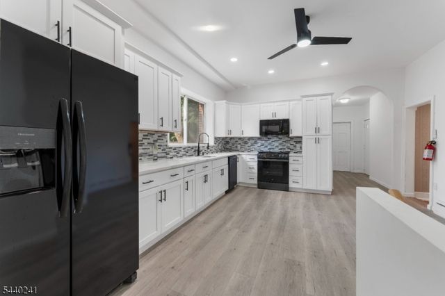 589 Westminster Ave, Elizabeth City, NJ 07208