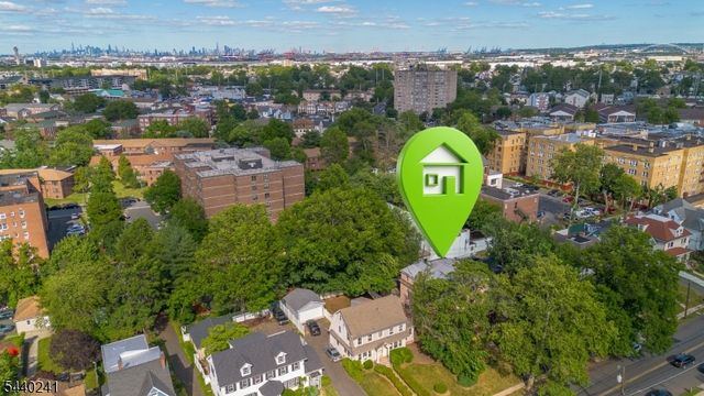 589 Westminster Ave, Elizabeth City, NJ 07208