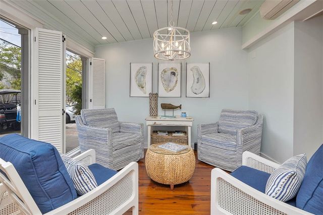 412 Seabreeze Drive, St Simons Island, GA 31522