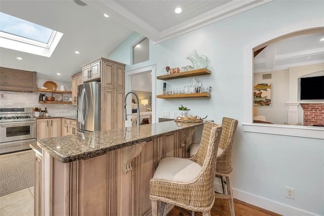 412 Seabreeze Drive, St Simons Island, GA 31522