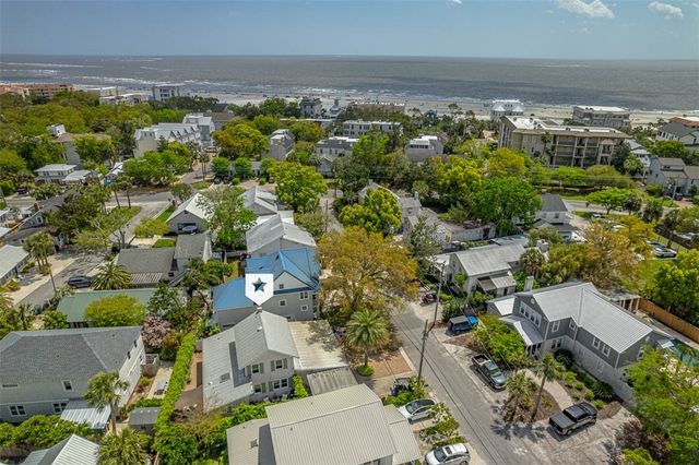 412 Seabreeze Drive, St Simons Island, GA 31522