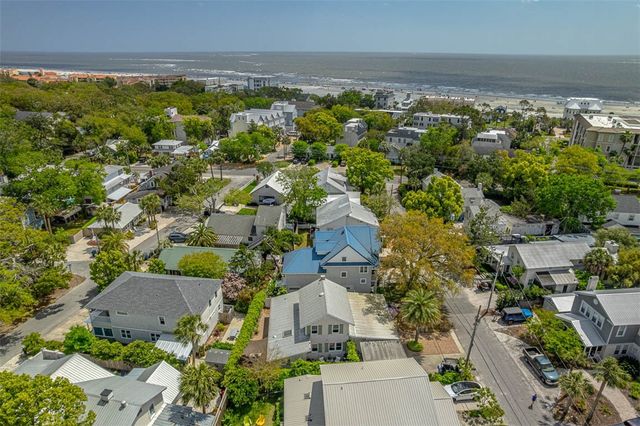 412 Seabreeze Drive, St Simons Island, GA 31522