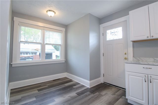 65 Duquesne Street, Columbiana, OH 44408