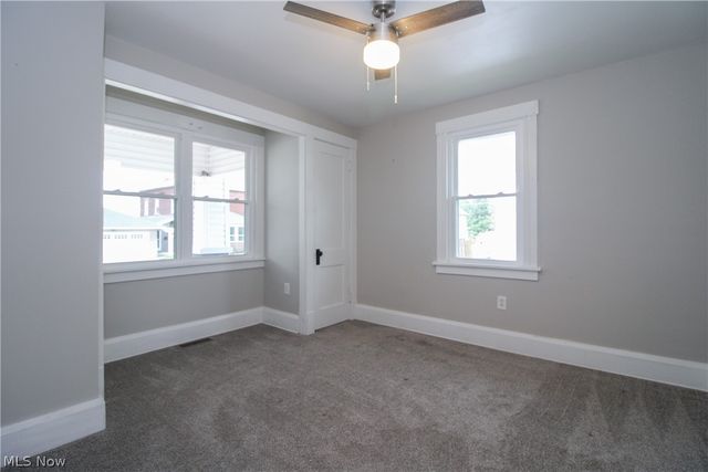 65 Duquesne Street, Columbiana, OH 44408