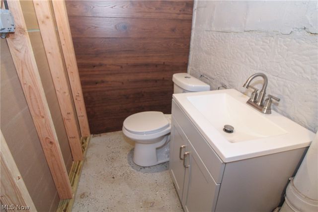 65 Duquesne Street, Columbiana, OH 44408