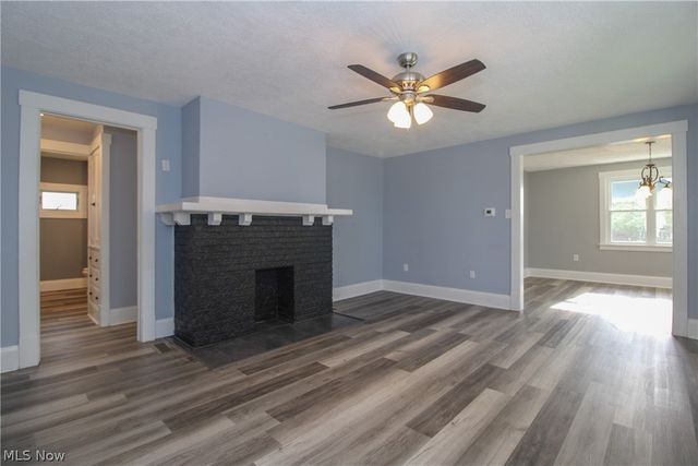 65 Duquesne Street, Columbiana, OH 44408