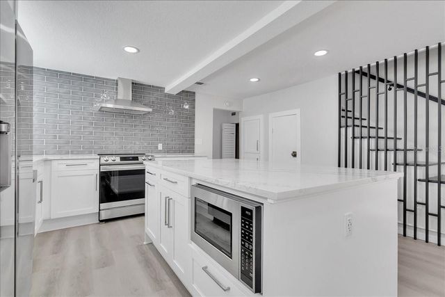 6008 N TAMPA STREET, Tampa, FL 33604