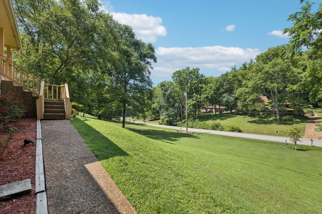 1972 Sunny Side Dr, Brentwood, TN 37027
