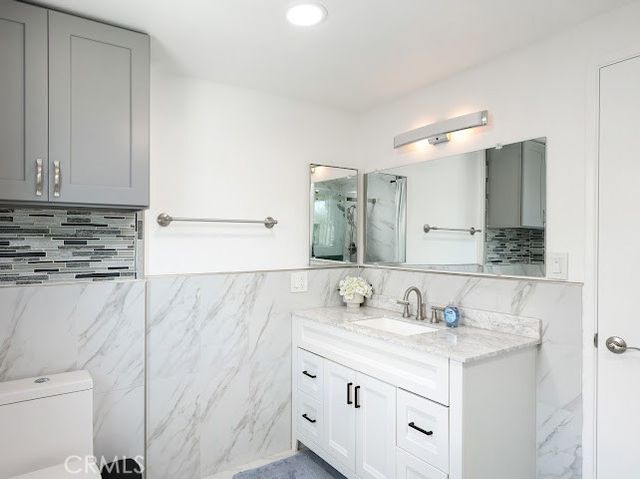 9451 Hyannis Port Dr, Huntington Beach, CA 92646