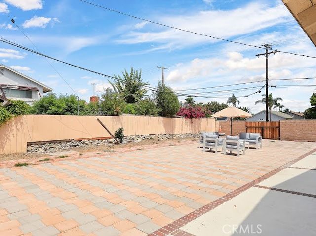 9451 Hyannis Port Dr, Huntington Beach, CA 92646