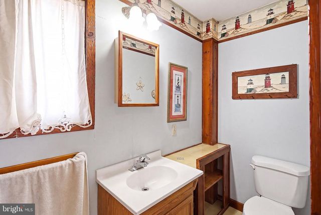 72 ROSALYN DR, Manahawkin, NJ 08050
