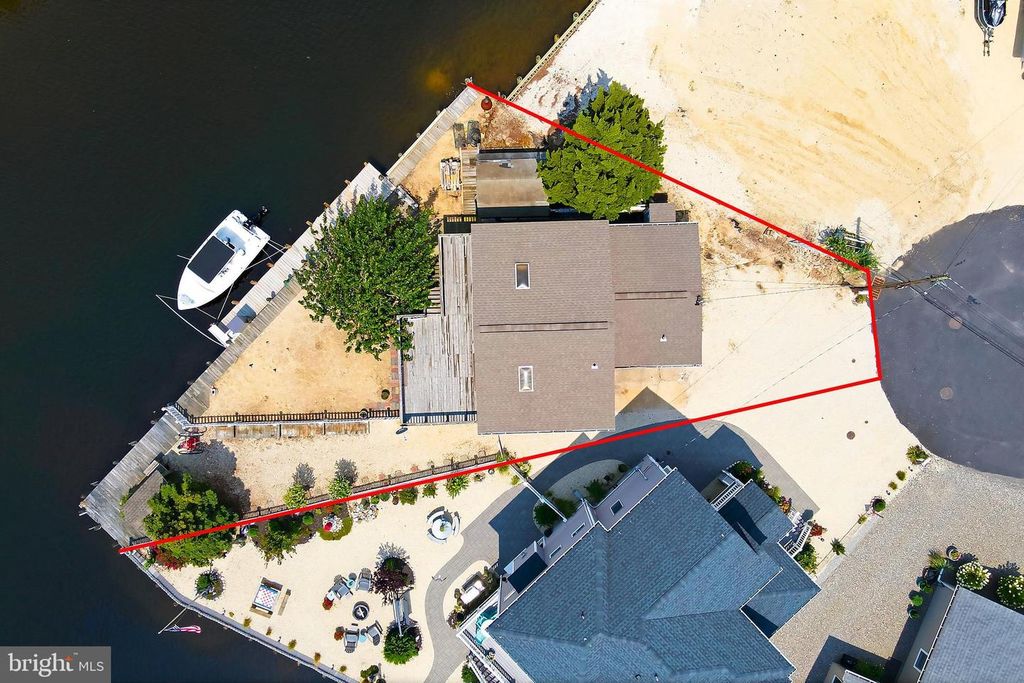 72 ROSALYN DR, Manahawkin, NJ 08050