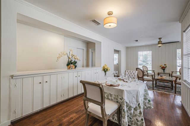 2601 Briarhurst Drive, Houston, TX 77057