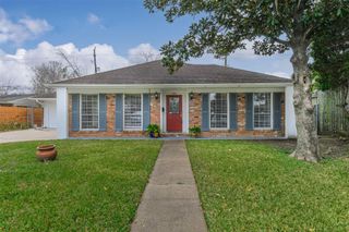 2601 Briarhurst Drive, Houston, TX 77057