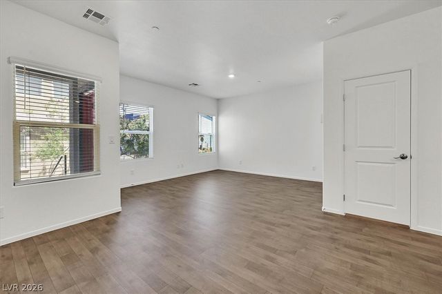 7488 Mountain Ledge Street, Las Vegas, NV 89139