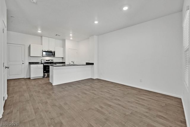 7488 Mountain Ledge Street, Las Vegas, NV 89139