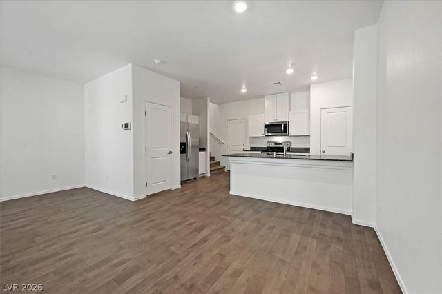 7488 Mountain Ledge Street, Las Vegas, NV 89139