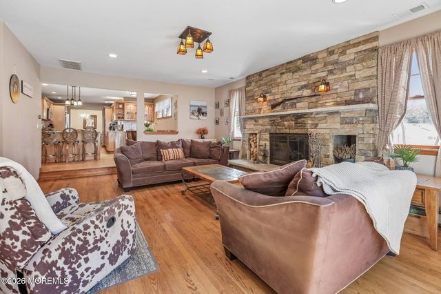 1700 Maxwell Drive, Wall, NJ 07719