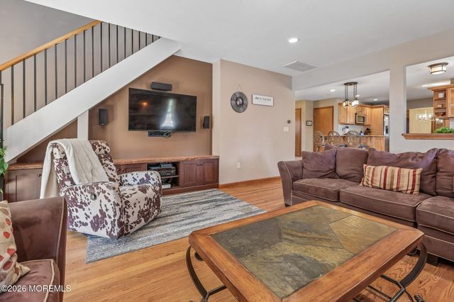 1700 Maxwell Drive, Wall, NJ 07719