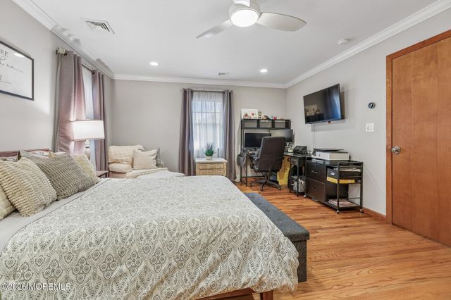 1700 Maxwell Drive, Wall, NJ 07719