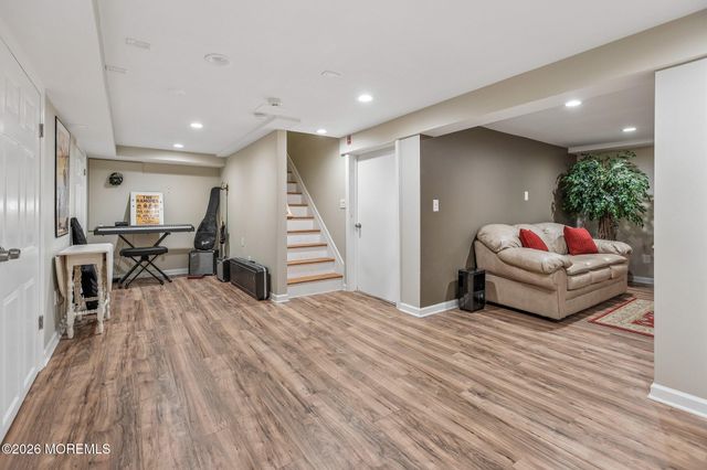 1700 Maxwell Drive, Wall, NJ 07719