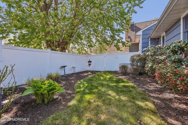 1700 Maxwell Drive, Wall, NJ 07719