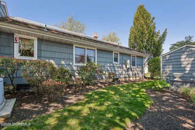 1700 Maxwell Drive, Wall, NJ 07719