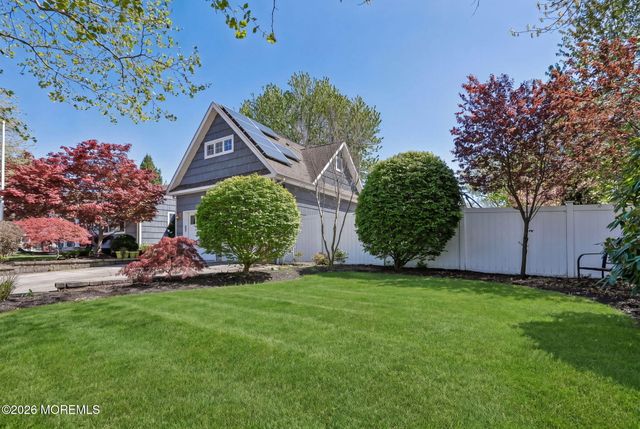 1700 Maxwell Drive, Wall, NJ 07719