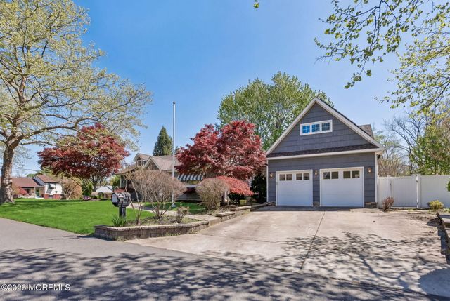 1700 Maxwell Drive, Wall, NJ 07719