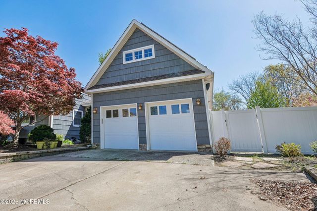 1700 Maxwell Drive, Wall, NJ 07719