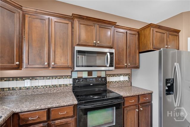 87 Clydesdale Court NE, Ludowici, GA 31316