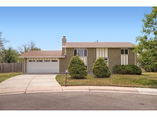 1068 Norfolk St, Aurora, CO 80011