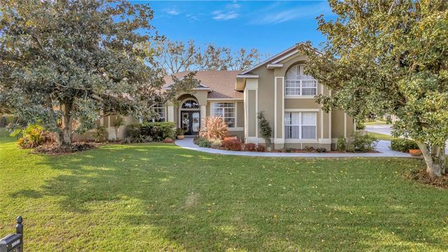 10446 JARDIM DE LARGO STREET, Clermont, FL 34711