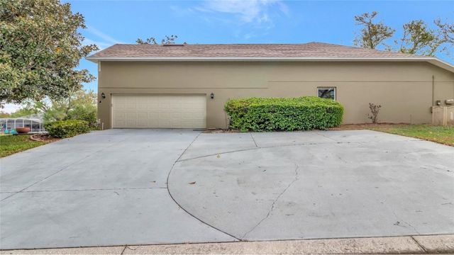 10446 JARDIM DE LARGO STREET, Clermont, FL 34711