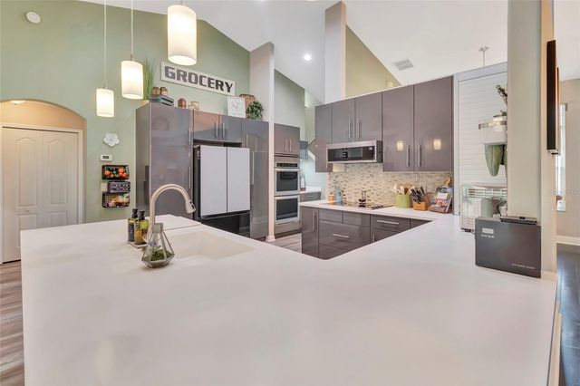 10446 JARDIM DE LARGO STREET, Clermont, FL 34711