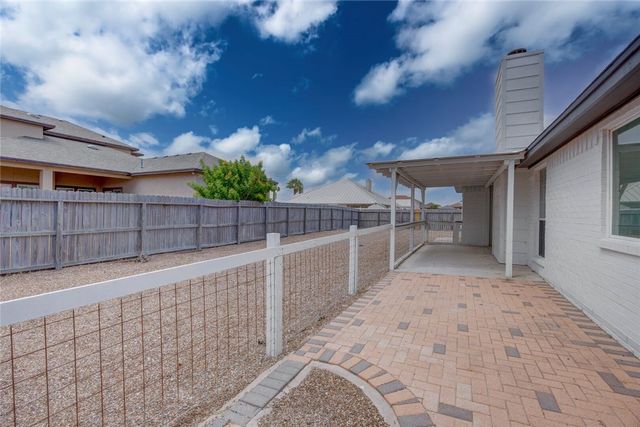 14801 Quarterdeck Dr, Corpus Christi, TX 78418