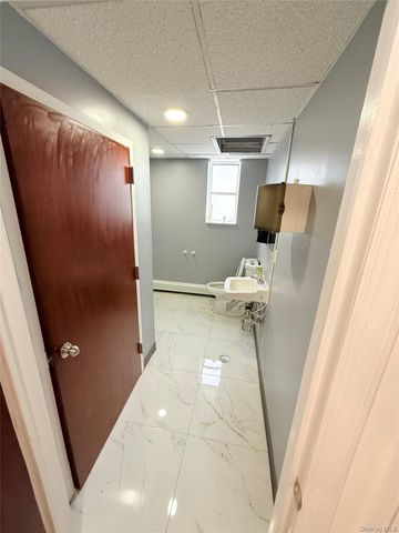80 E Old Country Road 2 nd Floor, Mineola, NY 11501