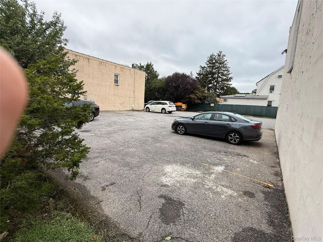 80 E Old Country Road 2 nd Floor, Mineola, NY 11501